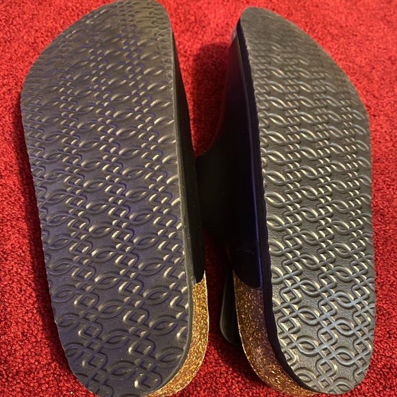 MENS SLIP-ON ADJUSTABLE BUCKLE SANDALS – BLACK - SIZE 11 - Picture 2 of 5